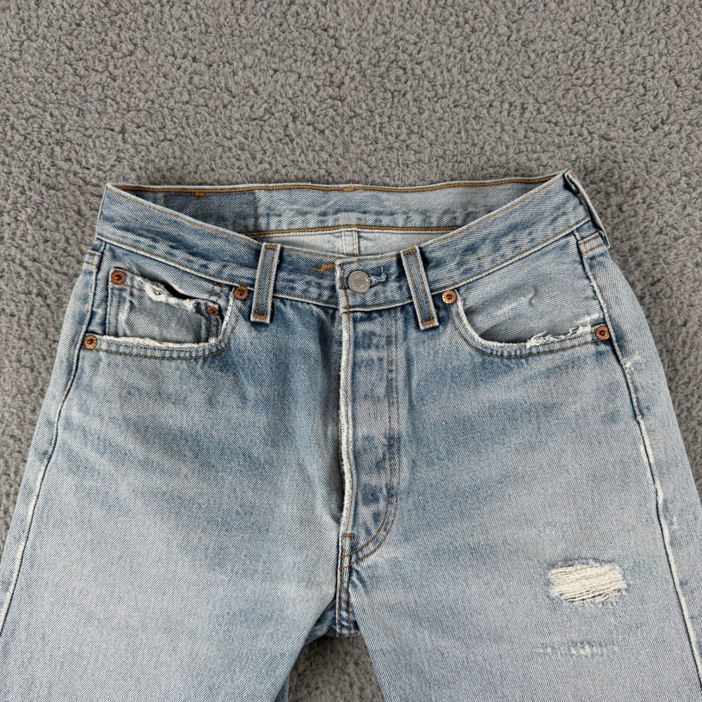 Levi's 501 Jeans Mens 30x34 Blue Straight Leg Button Fly Distressed Light Wash - Picture 2 of 12